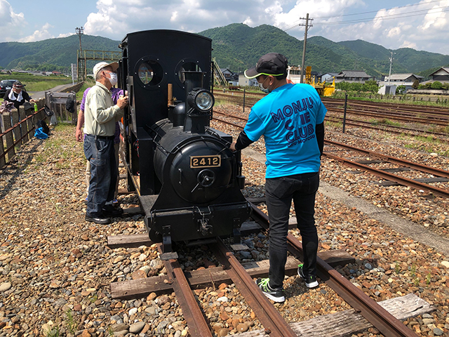 樽見鉄道本巣駅でのミニ機関車イベント｜オリジナルTシャツ